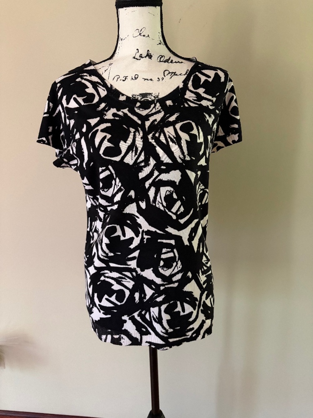 CALVIN KLEIN TOP SIZE-MEDIUM